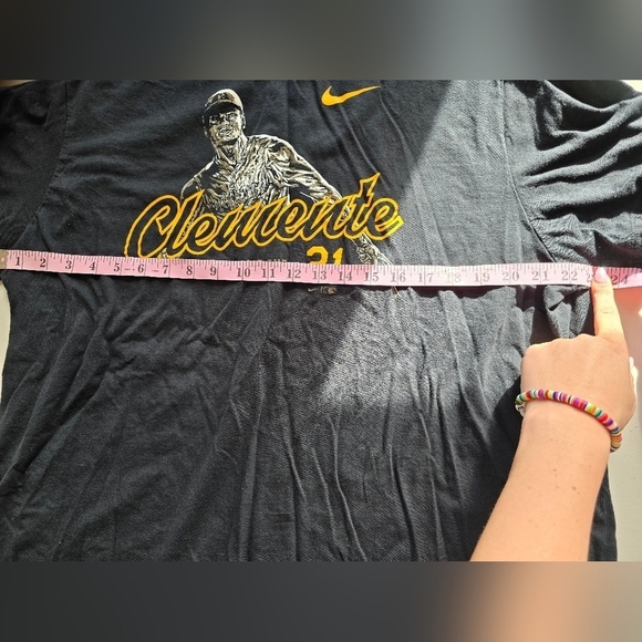 Roberto Clemente Statue Shirt Pittsburgh Pirates Cooperstown Collection Men XXL. - Picture 6 of 7